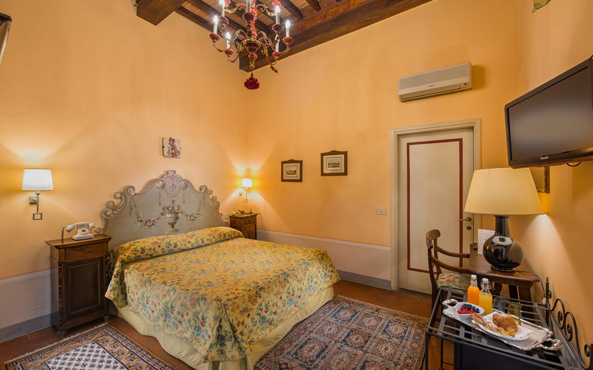 CLASSIC ROOM